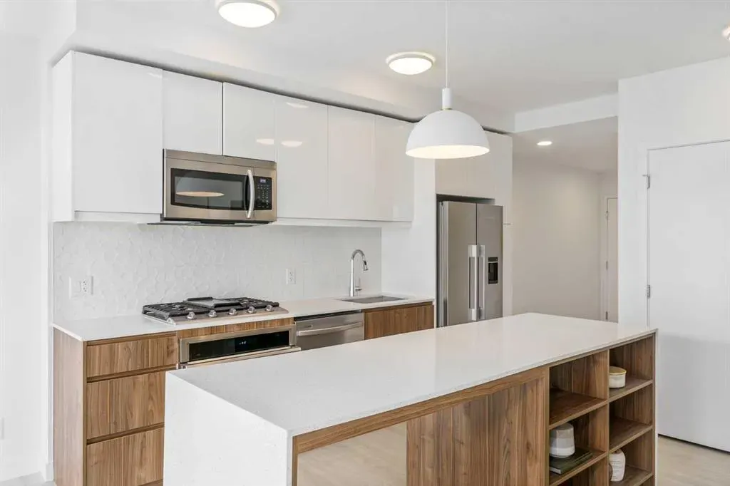 327 9A Street NW, #610