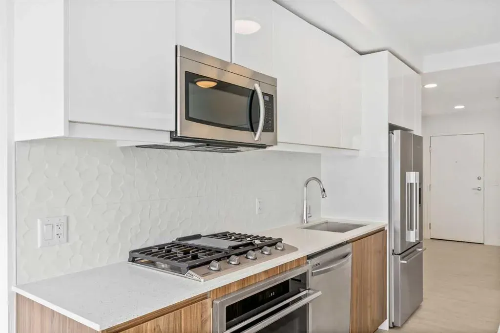 327 9A Street NW, #610