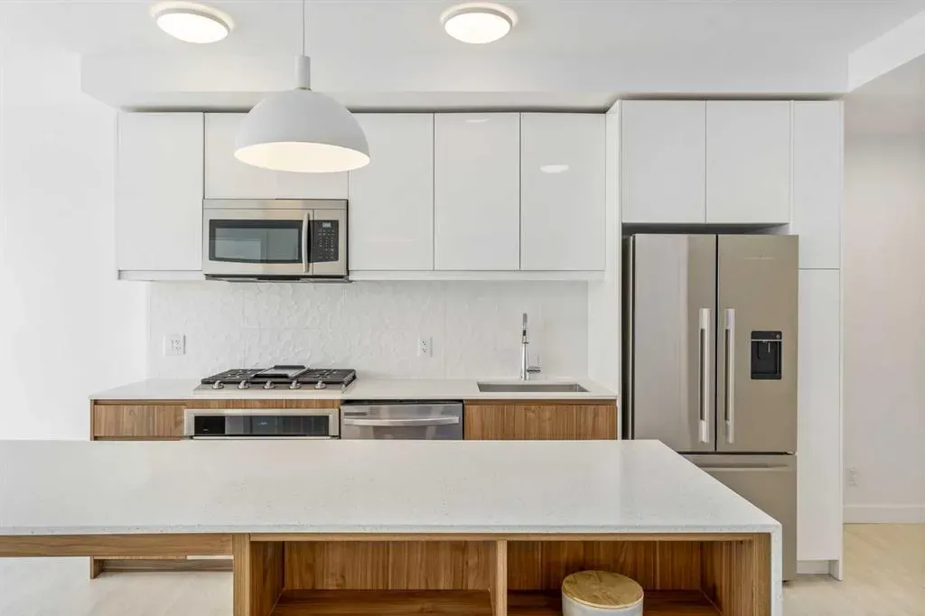327 9A Street NW, #610