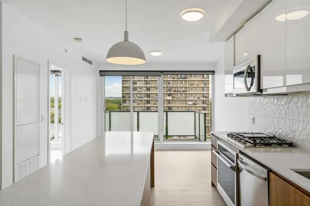 327 9A Street NW, #610