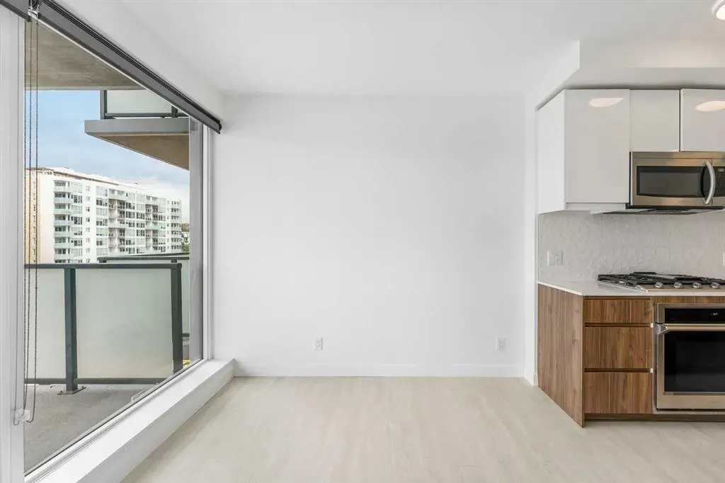 327 9A Street NW, #610