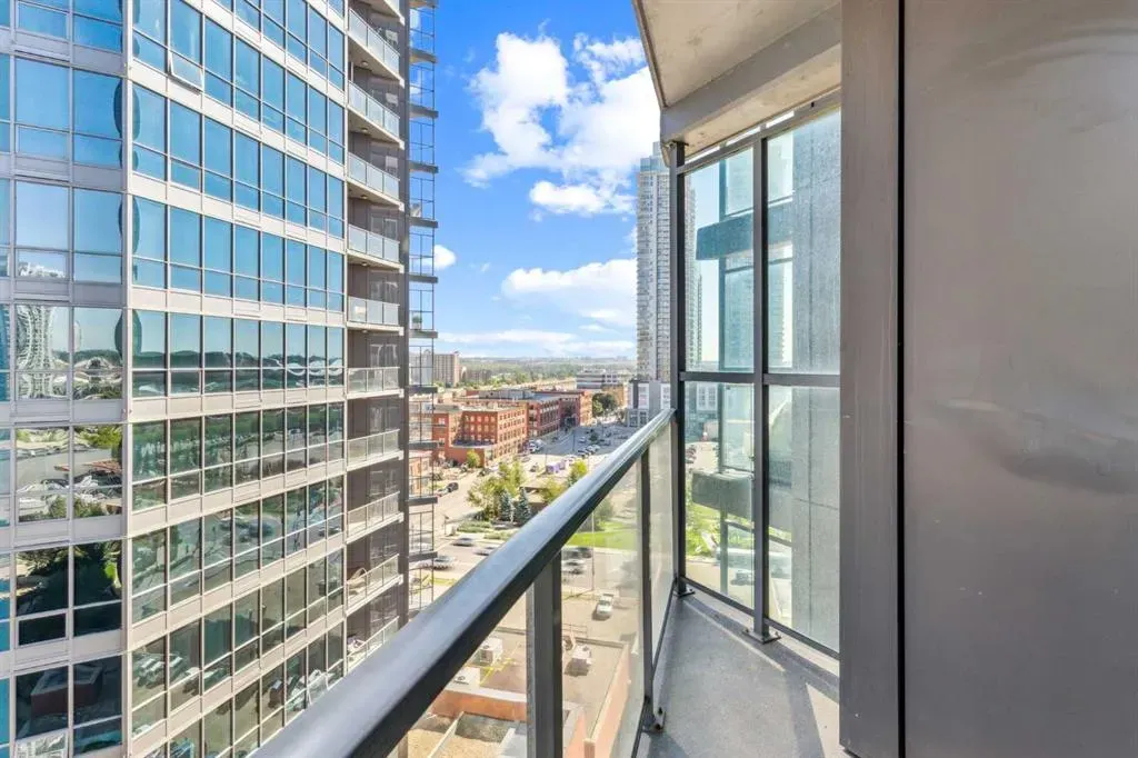 220 12 Avenue SE, #1004