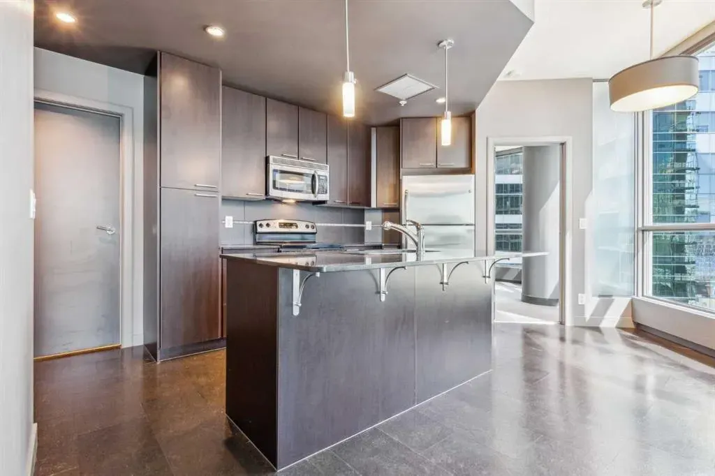 220 12 Avenue SE, #1004