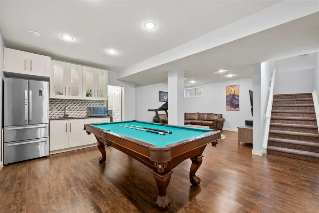 20 Mahogany Heath SE