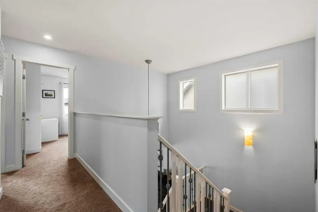 20 Mahogany Heath SE