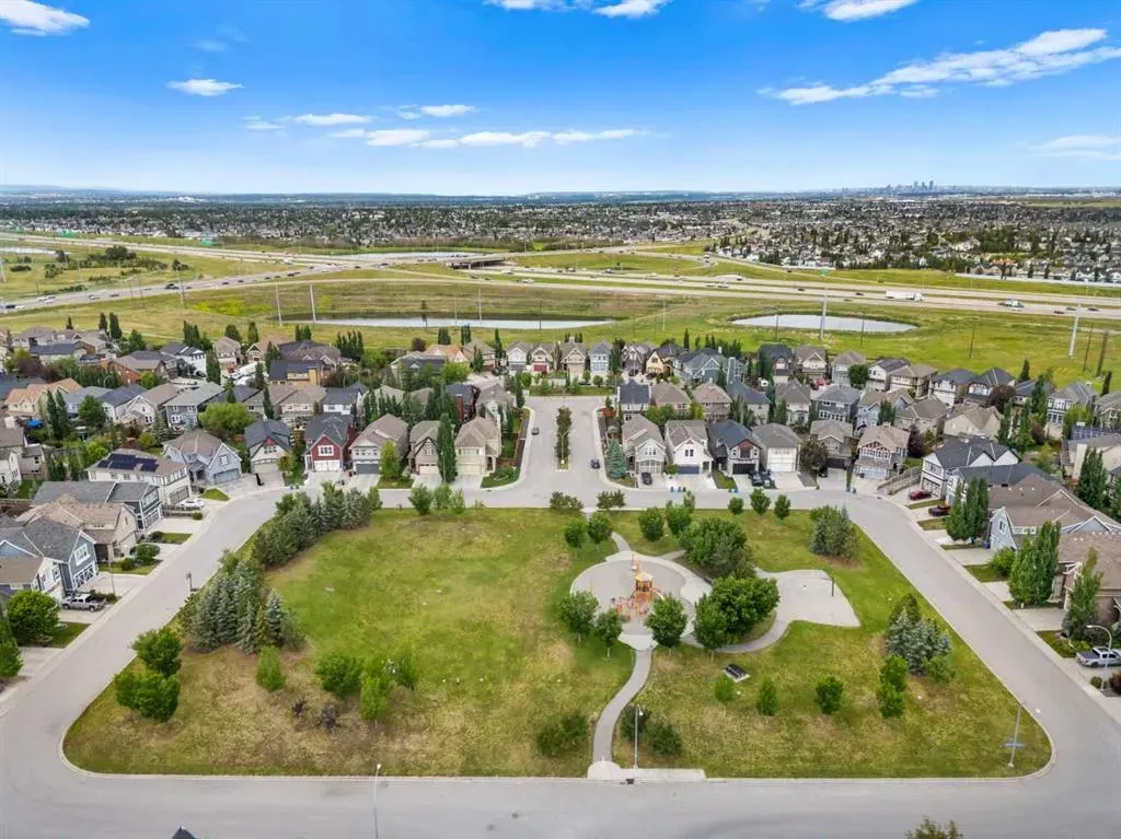 20 Mahogany Heath SE