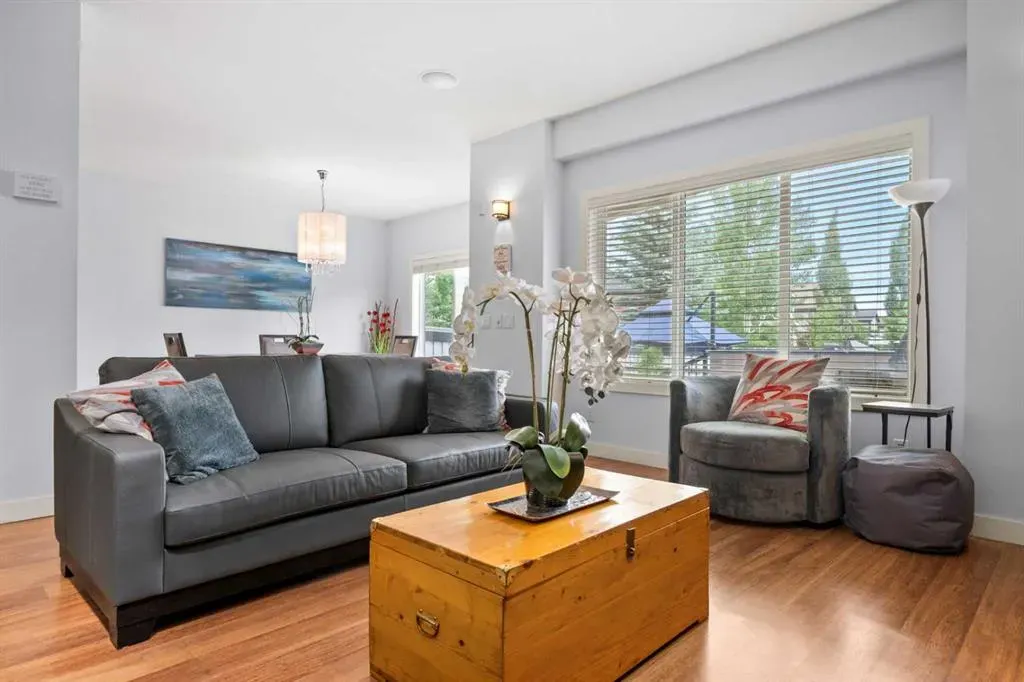20 Mahogany Heath SE