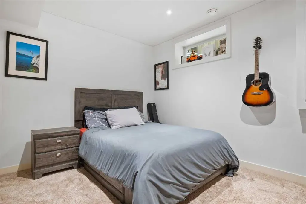 20 Mahogany Heath SE