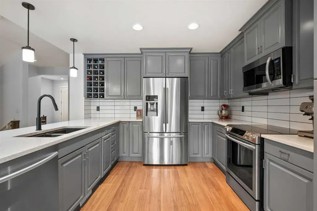 20 Mahogany Heath SE