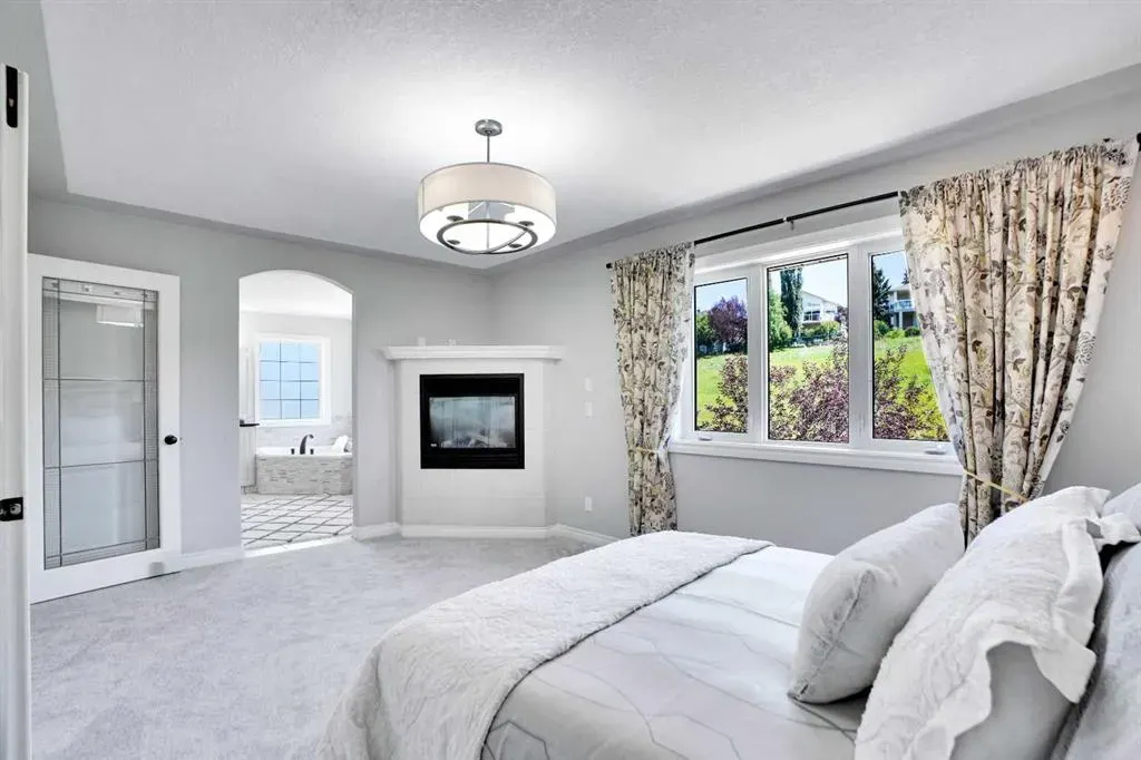 187 Gleneagles View
