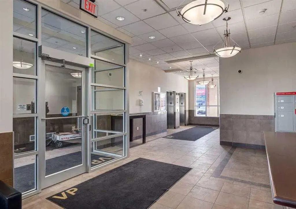 1053 10 Street SW, #1001