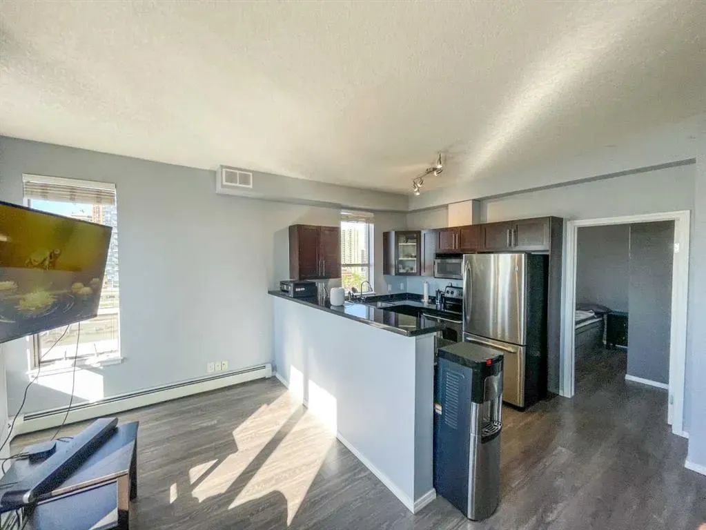 1053 10 Street SW, #1001