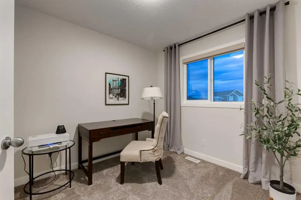 34 LAWRENCE Green SE