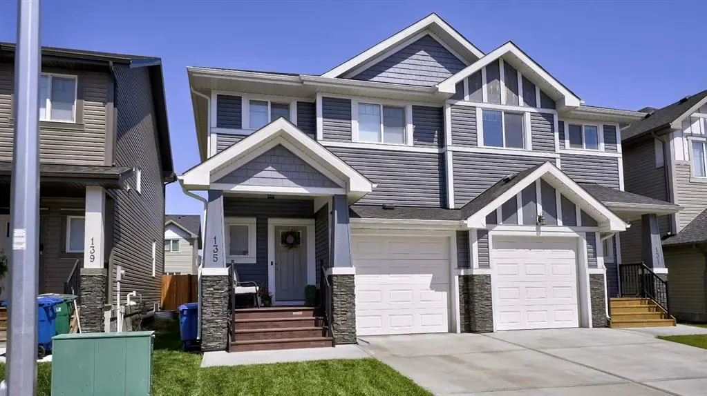 135 Reunion Loop NW