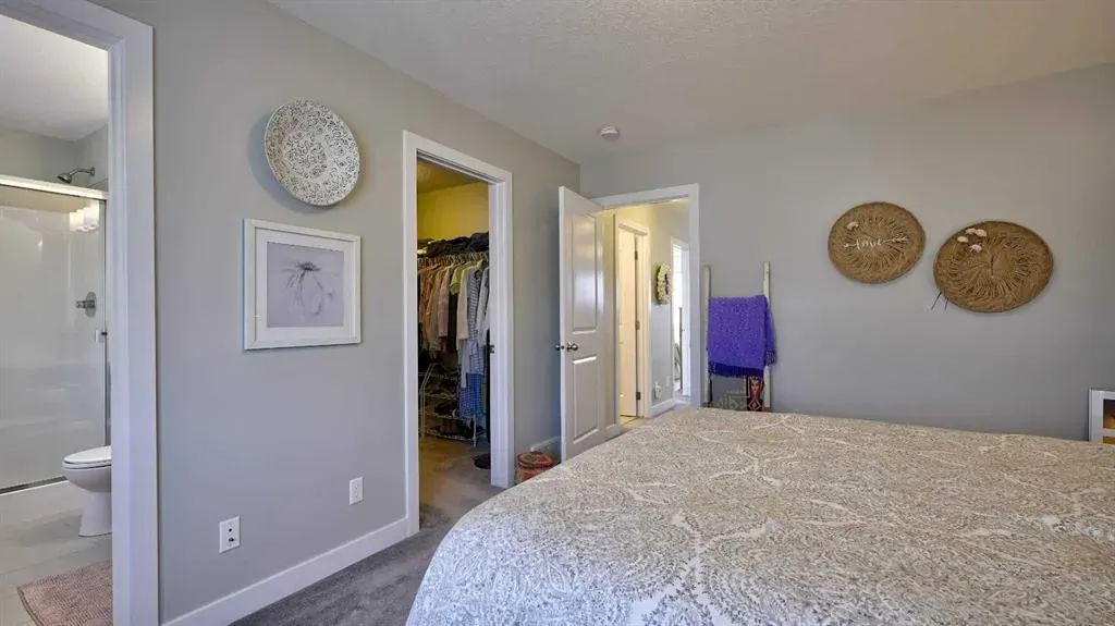 135 Reunion Loop NW