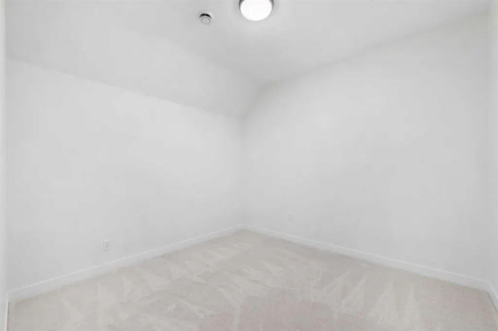 19 Wolf Crescent