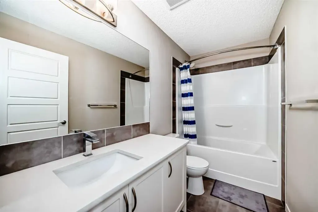 621 Nolanlake Villas NW