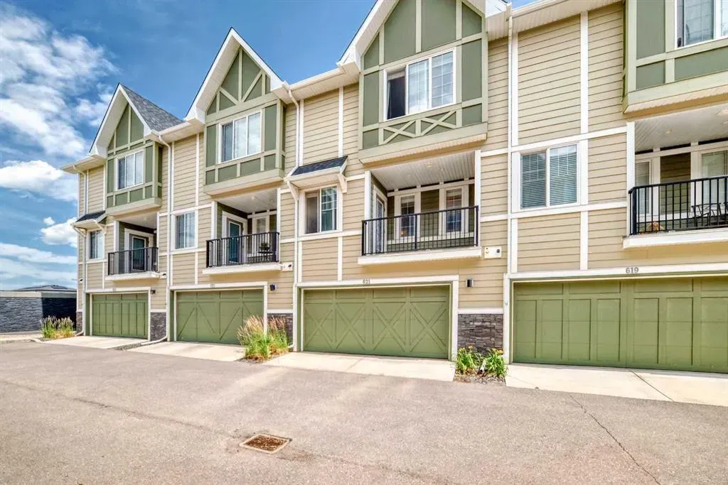 621 Nolanlake Villas NW