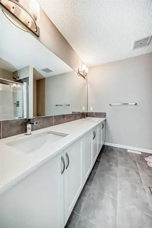 621 Nolanlake Villas NW