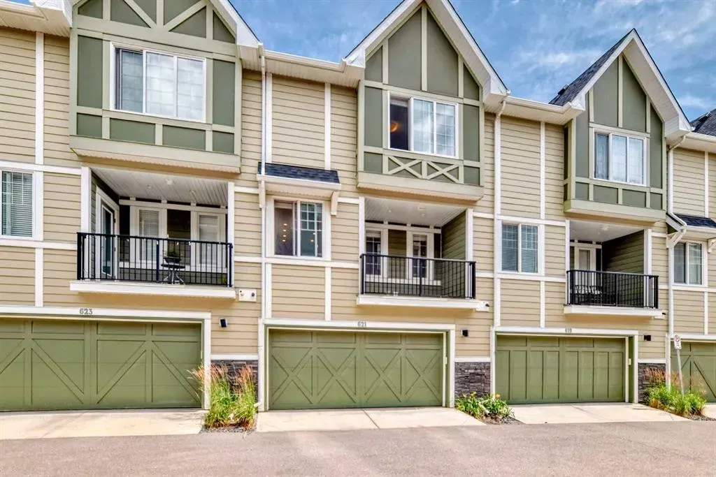 621 Nolanlake Villas NW
