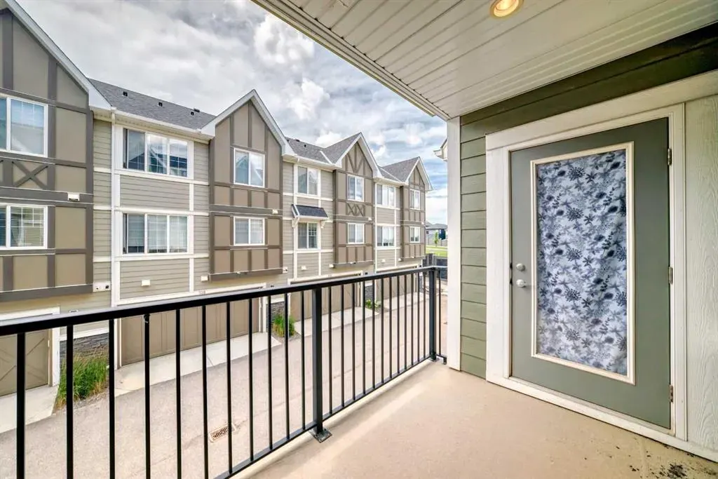 621 Nolanlake Villas NW