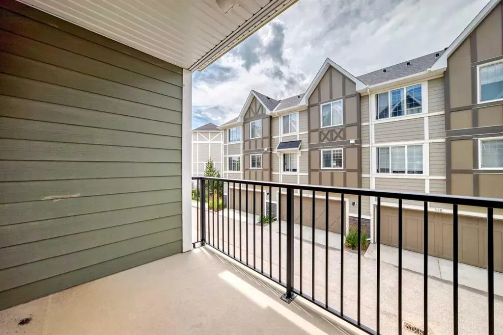 621 Nolanlake Villas NW