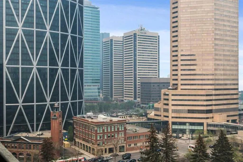 221 6 Avenue SE, #1602