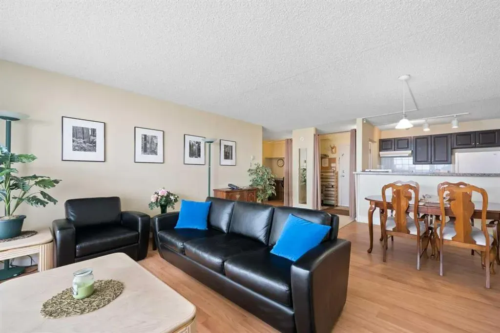 221 6 Avenue SE, #1602