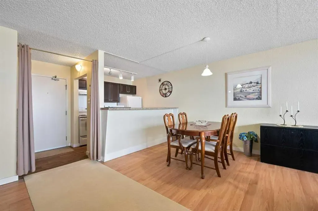 221 6 Avenue SE, #1602
