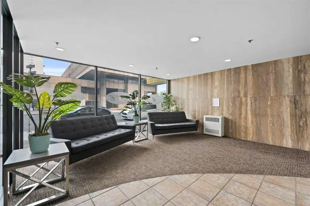 221 6 Avenue SE, #1602