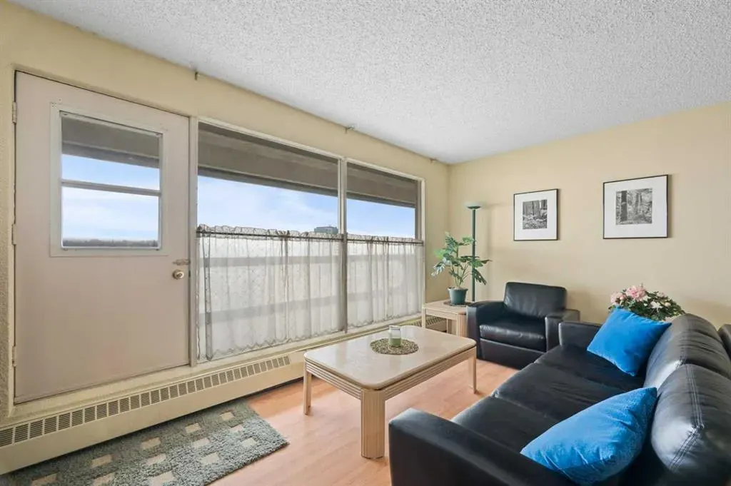 221 6 Avenue SE, #1602