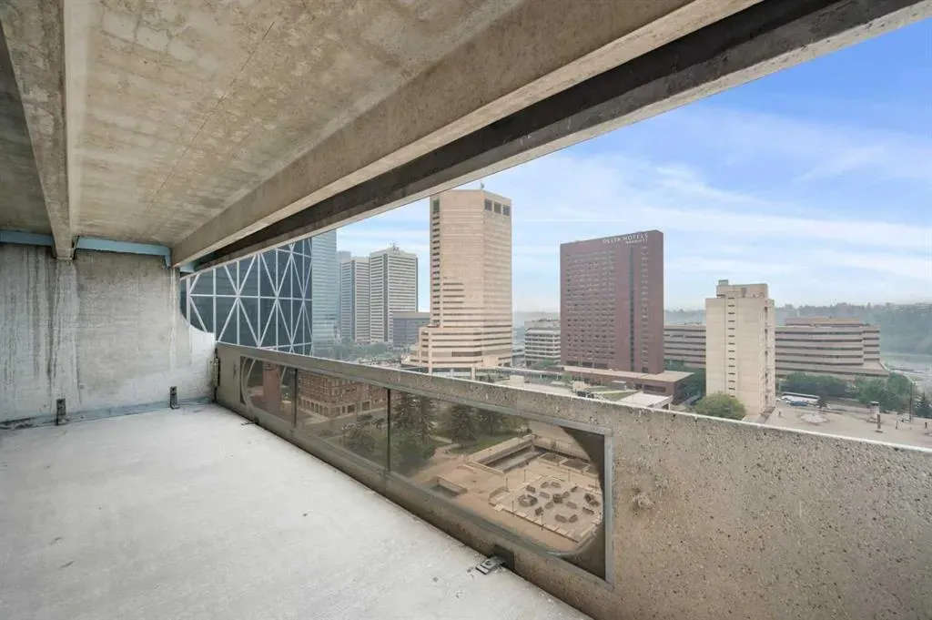 221 6 Avenue SE, #1602