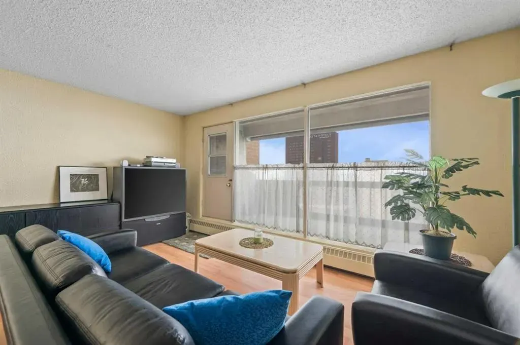 221 6 Avenue SE, #1602