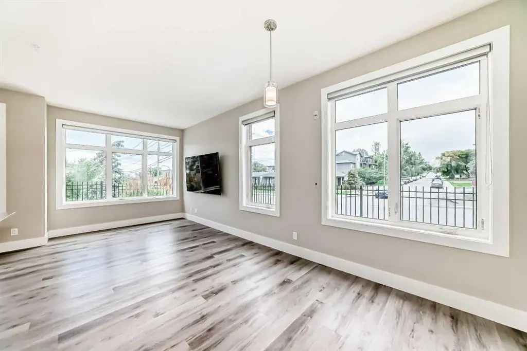 1702 17 Avenue SW, #115