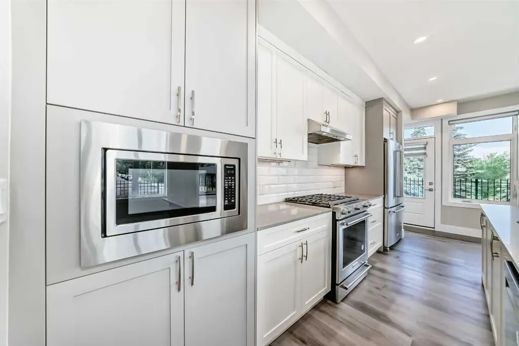 1702 17 Avenue SW, #115
