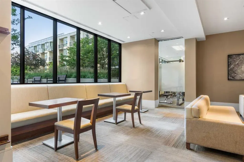 128 2 Street SW, #102