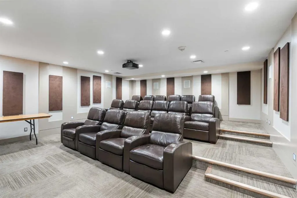 128 2 Street SW, #102