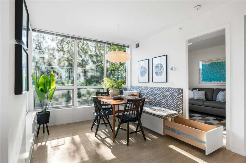 128 2 Street SW, #102