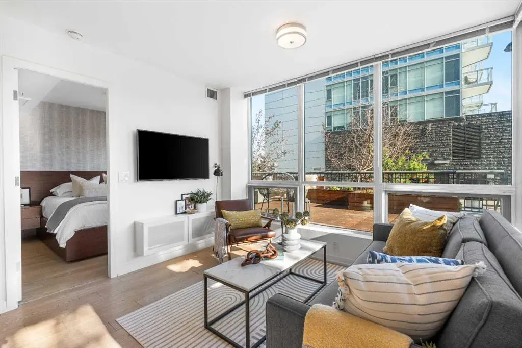 128 2 Street SW, #102
