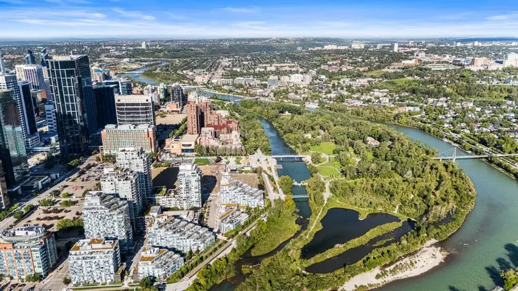 128 2 Street SW, #102