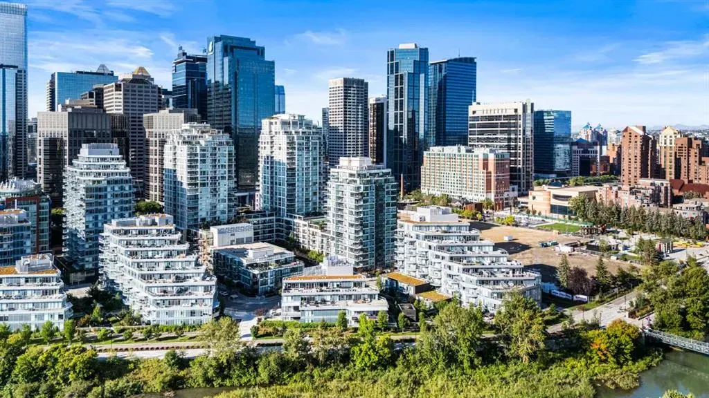 128 2 Street SW, #102