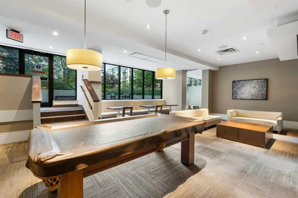 128 2 Street SW, #102