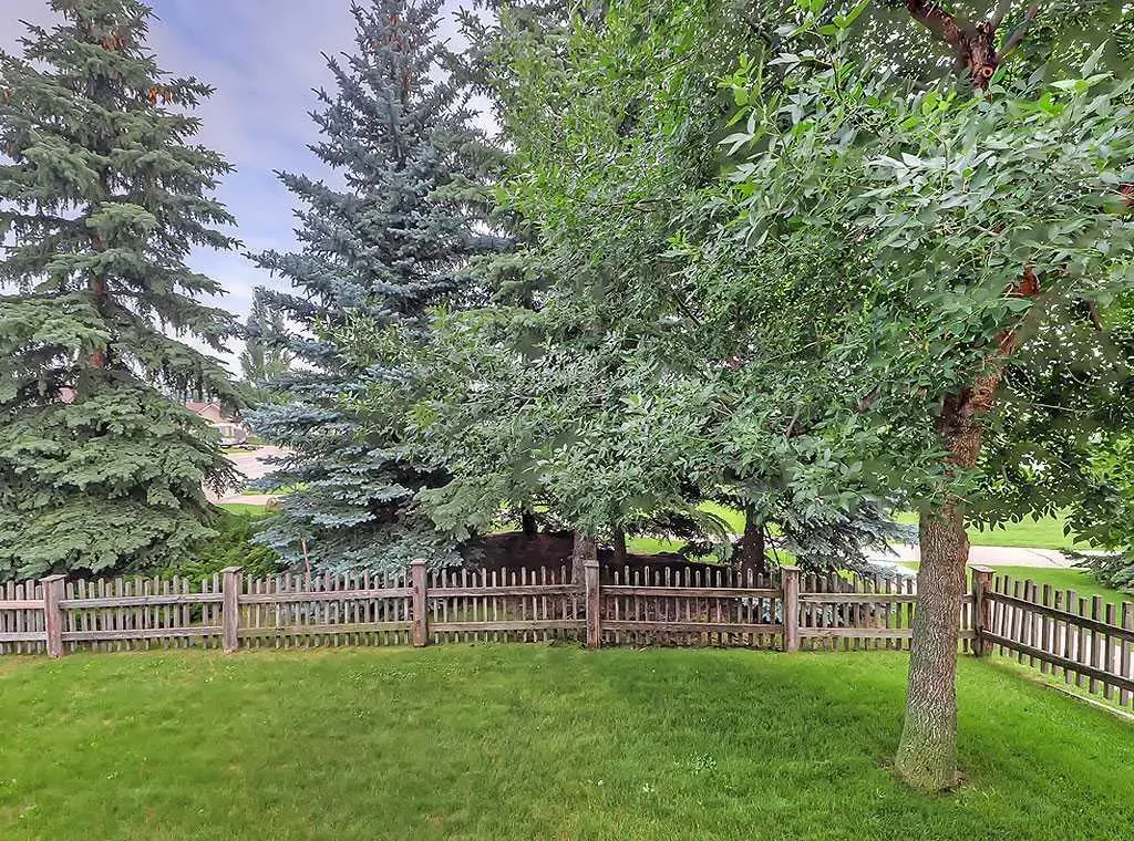 404 Prairie Sound Circle NW
