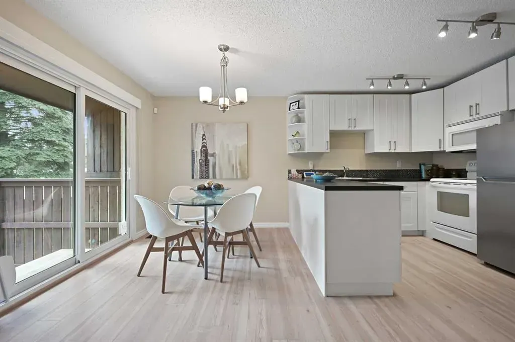 2323 Oakmoor Drive SW, #27