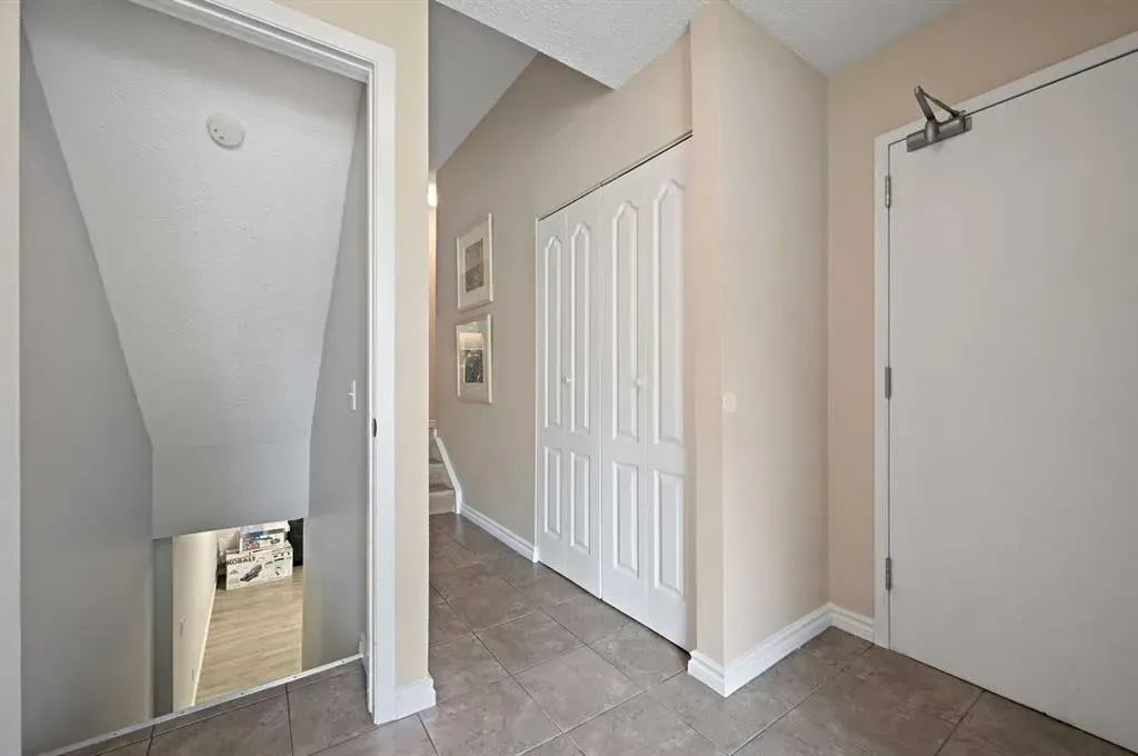 2323 Oakmoor Drive SW, #27
