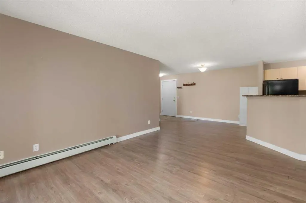304 Mackenzie Way SW, #8225