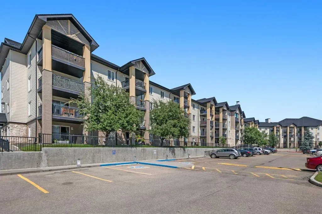 304 Mackenzie Way SW, #8225