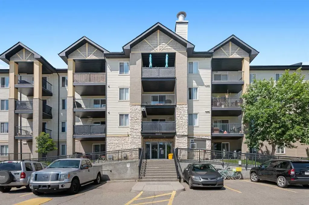 304 Mackenzie Way SW, #8225