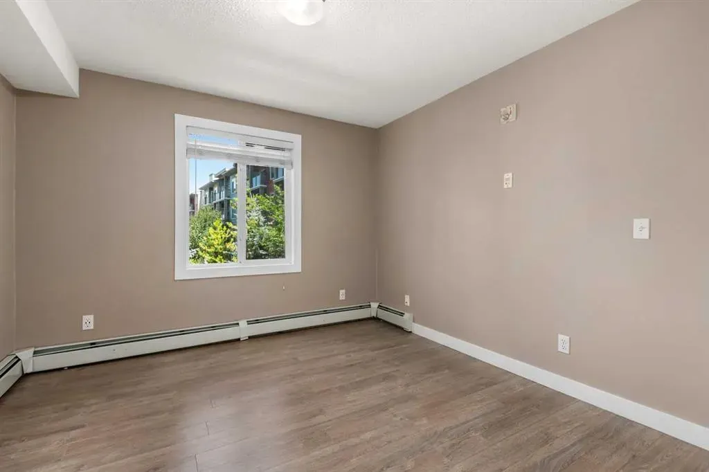 304 Mackenzie Way SW, #8225