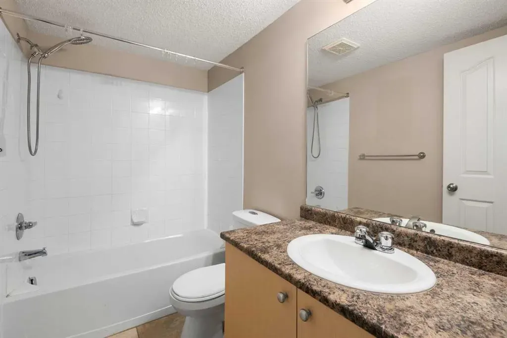 304 Mackenzie Way SW, #8225